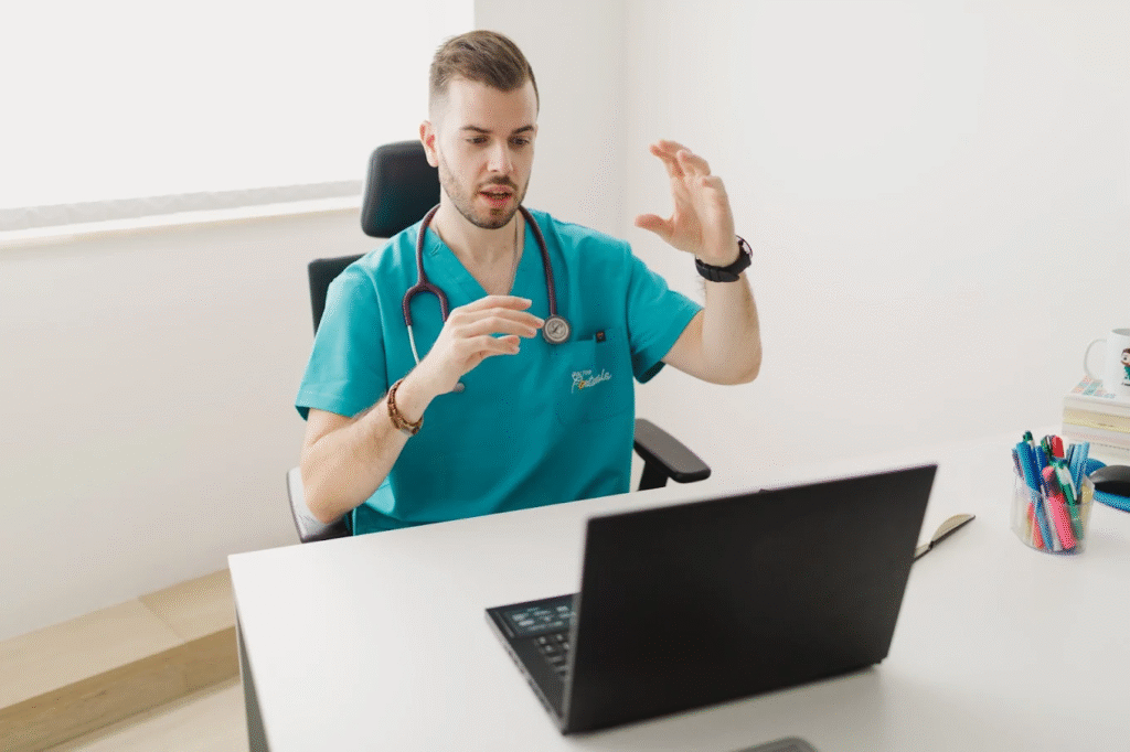 Consulta de medicina integrativa y microbiota en el Centro Dr. Fontanals, Pamplona